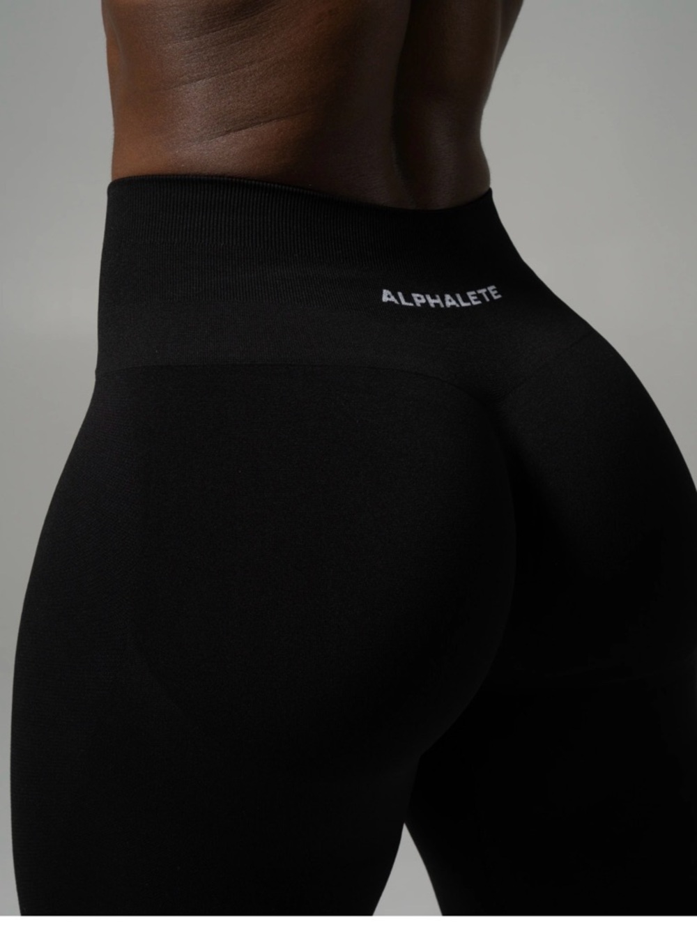 Alphalete Seamless Sculpting High-Waist Leggings - Black size small